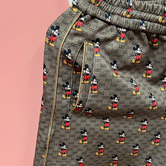 Authentic gucci short collaboration with disney - Picture 4 of 8